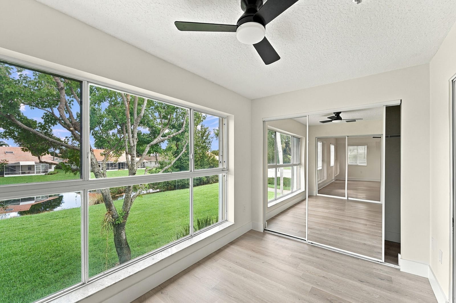 5876 REGAL GLEN Drive 201, Boynton Beach, FL 33437 photo 27