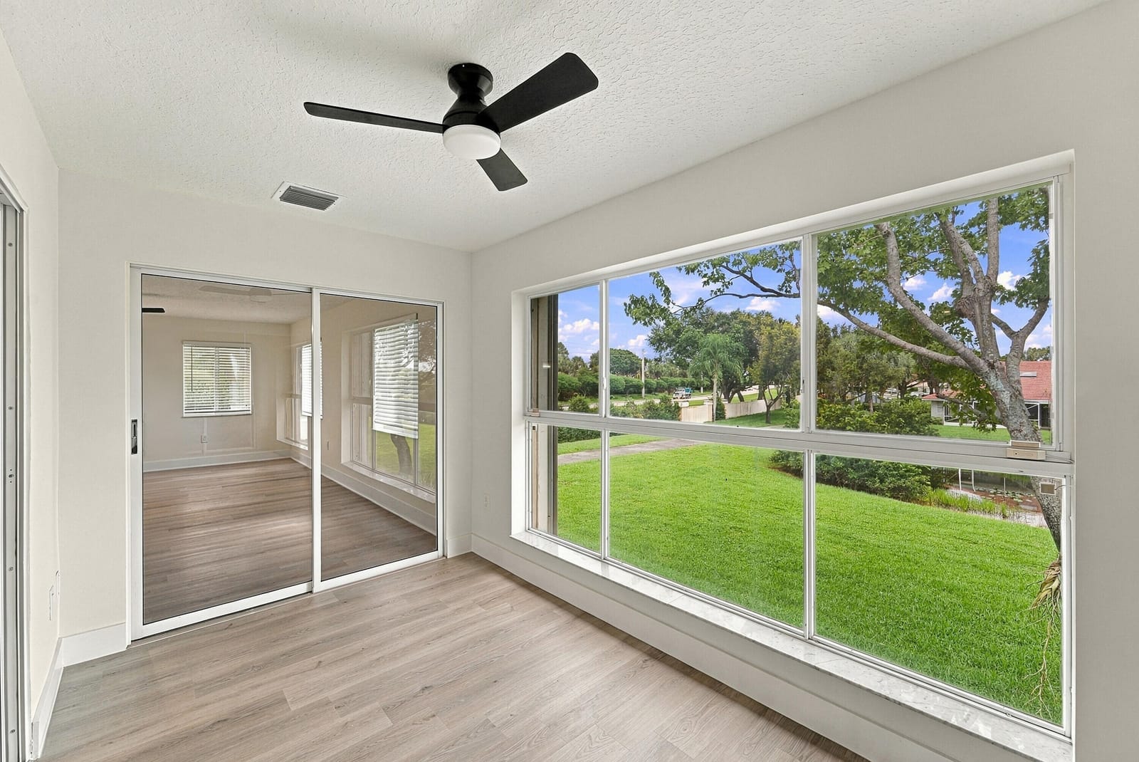 5876 REGAL GLEN Drive 201, Boynton Beach, FL 33437 photo 28