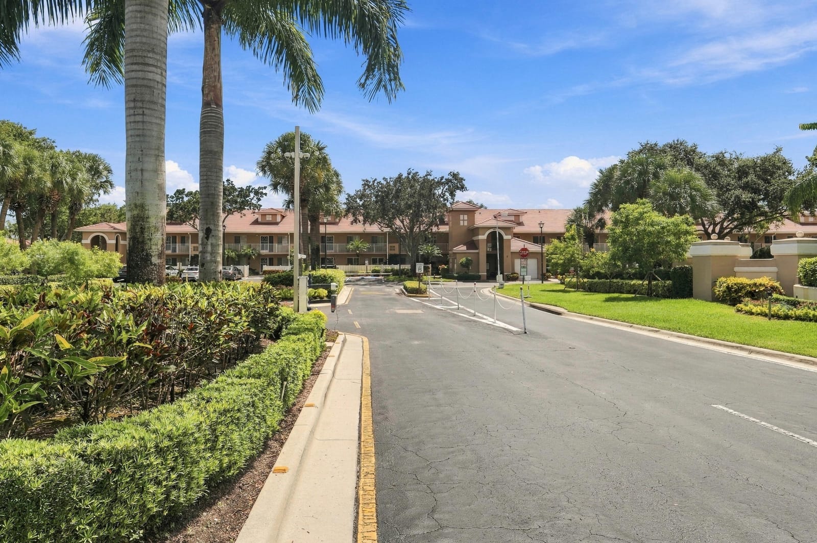 5876 REGAL GLEN Drive 201, Boynton Beach, FL 33437 photo 30