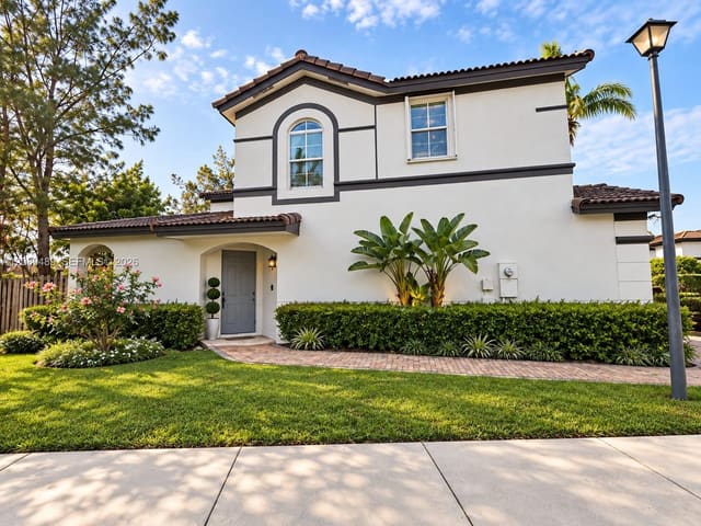 7800 NW 116th Place, Doral, FL 33178
