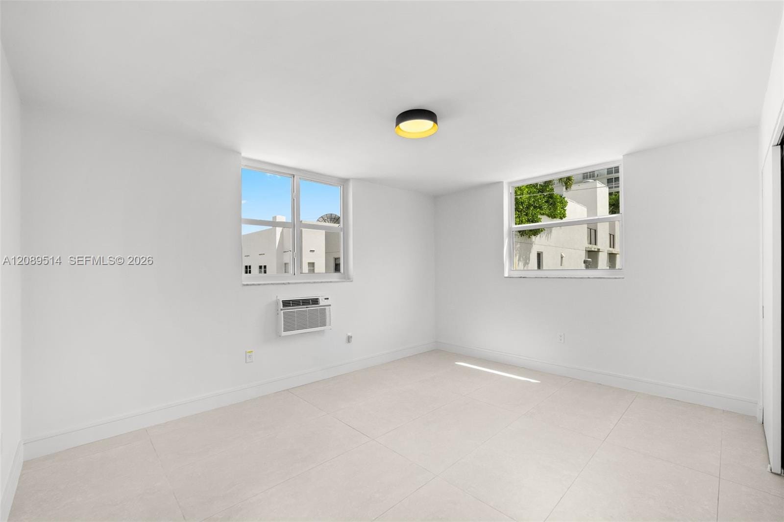 335 Collins Avenue 407, Miami Beach, FL 33139 photo 26