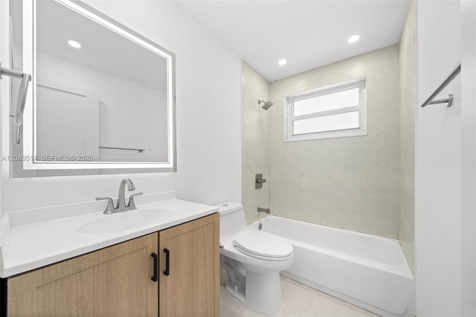 335 Collins Avenue 407, Miami Beach, FL 33139 photo 27