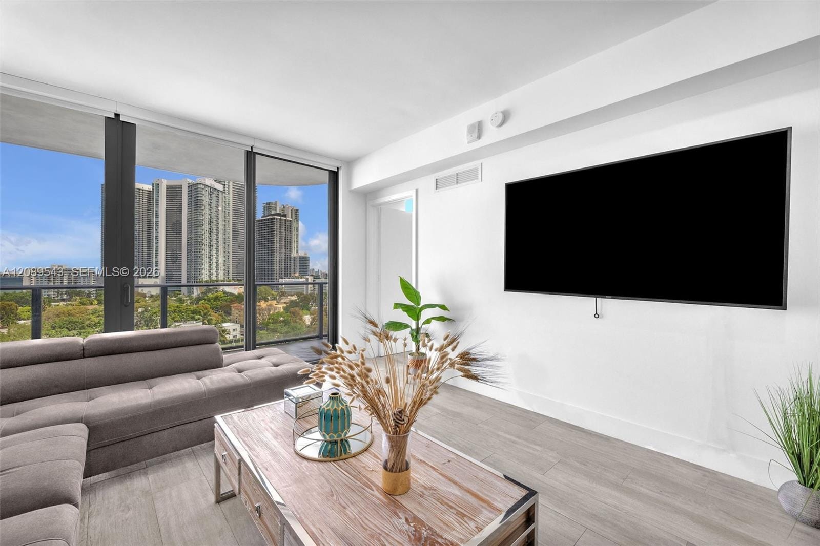 121 NE 34th Street 905, Miami, FL 33137 photo 19
