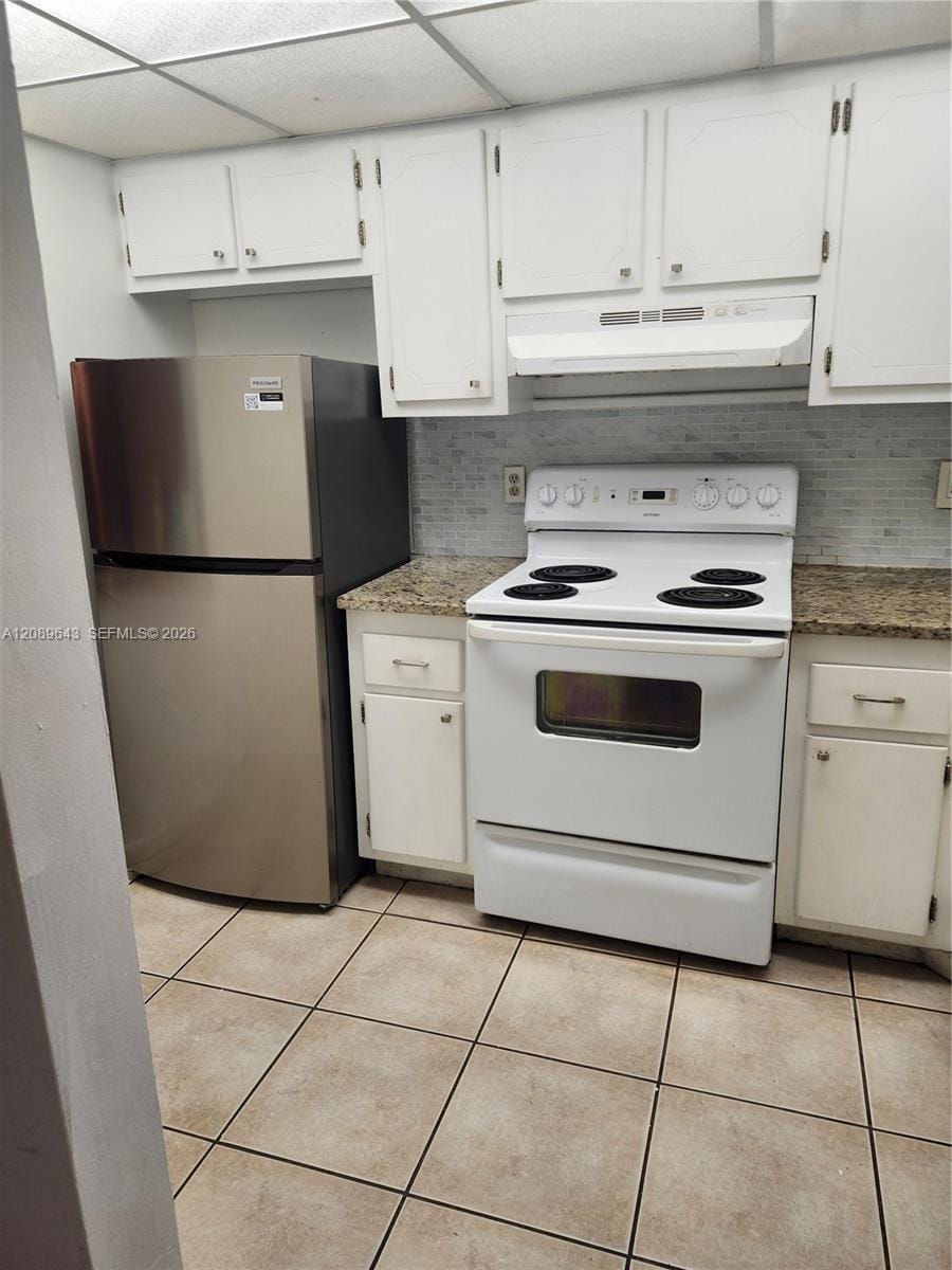 1638 SE Embassy Drive 209, West Palm Beach, FL 33401 photo 2