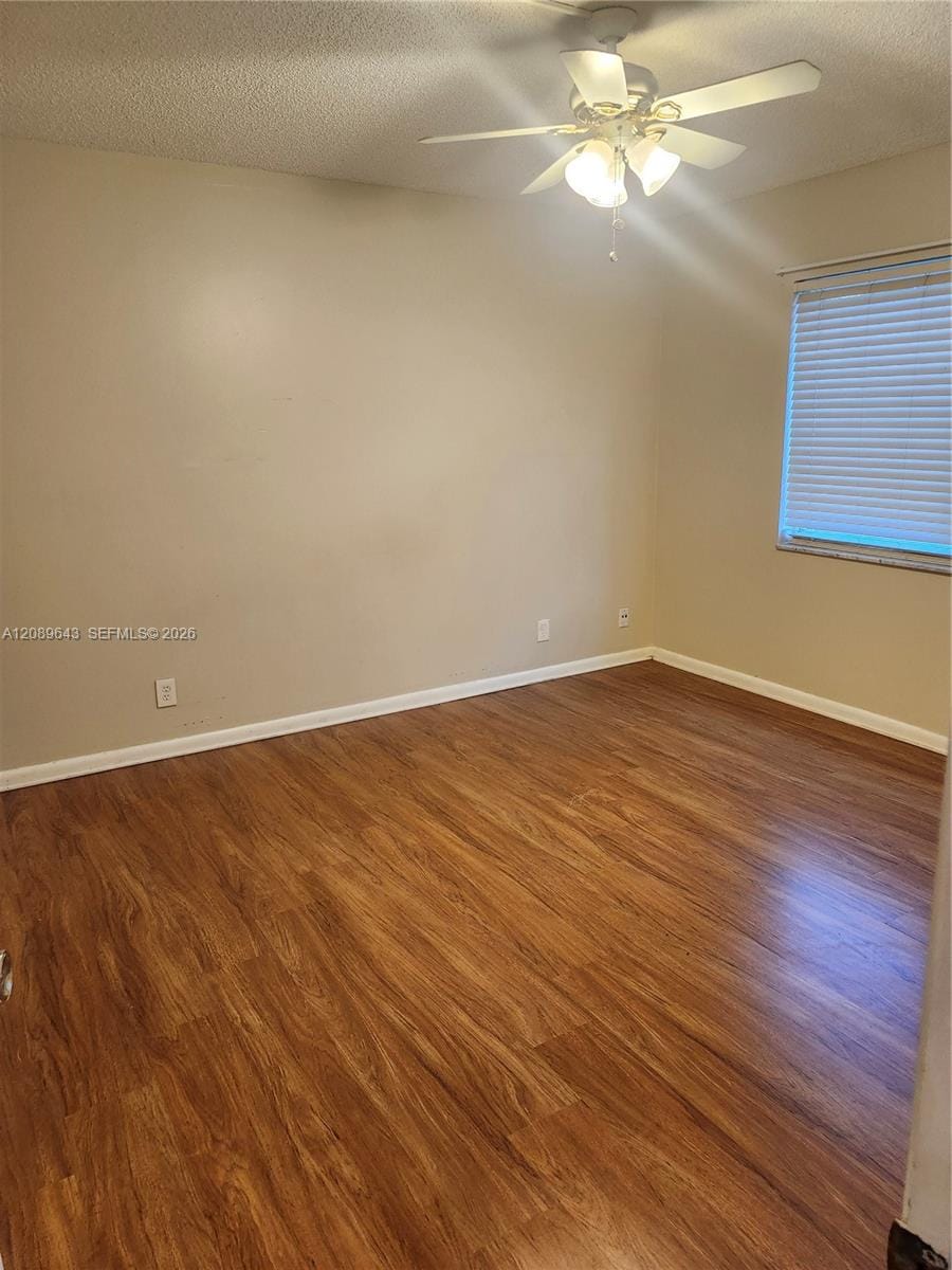 1638 SE Embassy Drive 209, West Palm Beach, FL 33401 photo 7