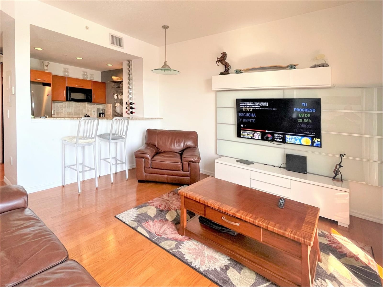 511 LUCERNE Avenue 616 — photo 5