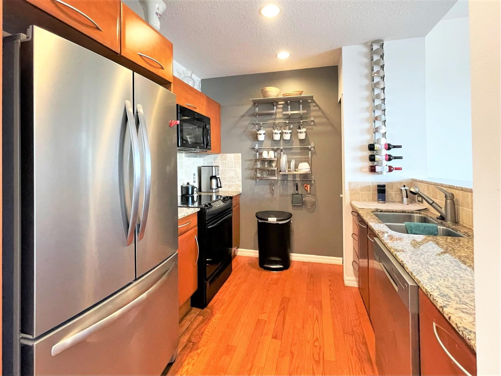 511 LUCERNE Avenue 616 — photo 7