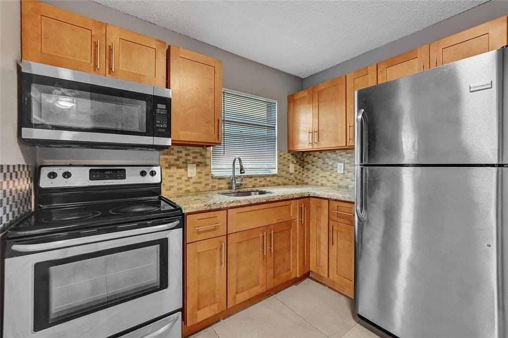 5186 NE 6TH Avenue 719, Oakland Park, FL 33334 photo 3