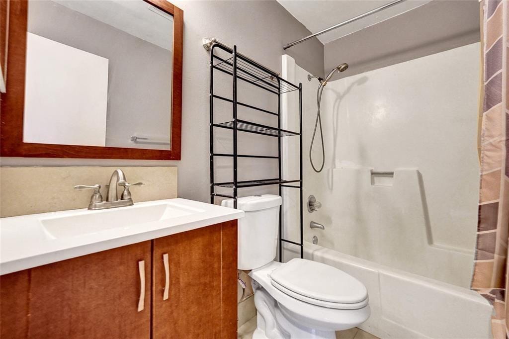 5186 NE 6TH Avenue 719, Oakland Park, FL 33334 photo 8