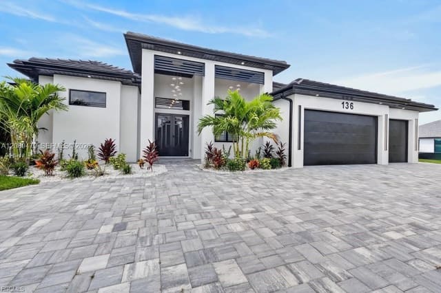 136 SW 28th Street, Cape Coral, FL 33914