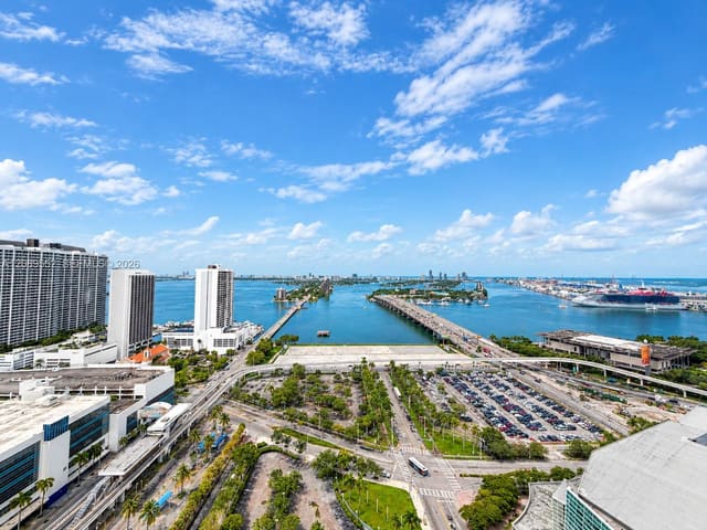 1400 Biscayne Boulevard 2704, Miami, FL 33132