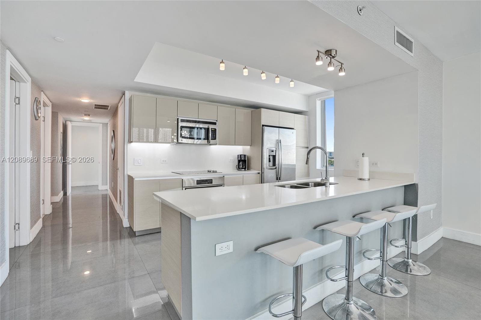 2600 E Hallandale Beach Boulevard T1002, Hallandale Beach, FL 33009 photo 4