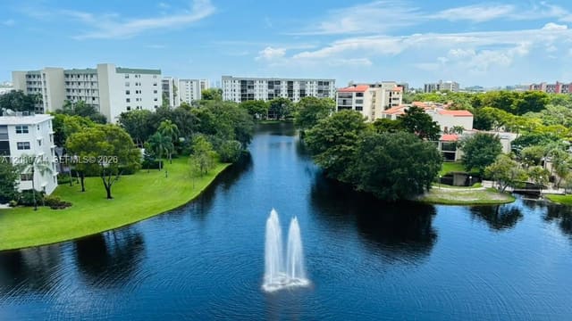 2334 Cypress Bend Drive 803, Pompano Beach, FL 33069