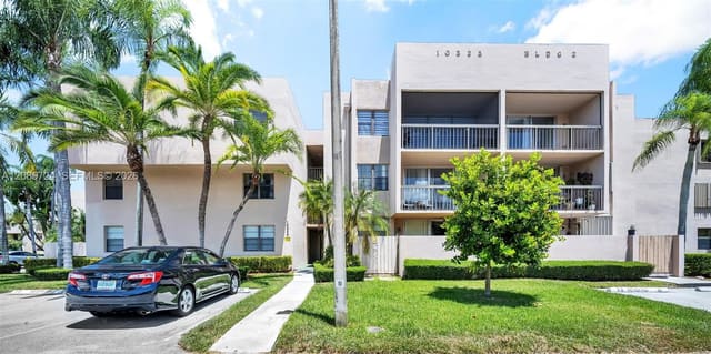 10525 SW 112th Avenue 113, Garden Of Kendall Condo N, Miami, FL