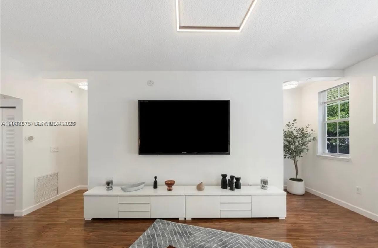 2069 S Ocean Drive TH8 — photo 8