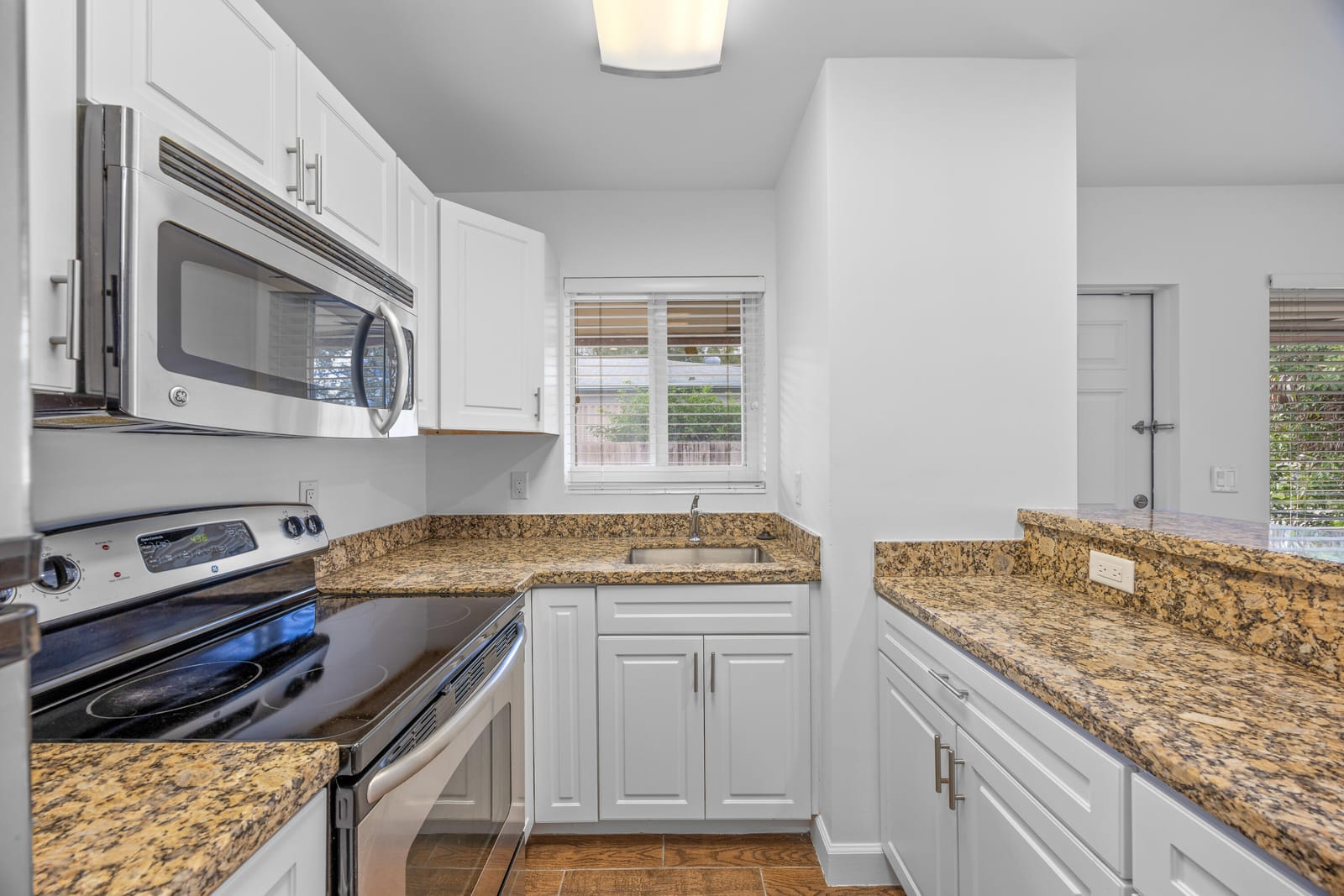 404 SE 16th Street Apt 1, Fort Lauderdale, FL 33316