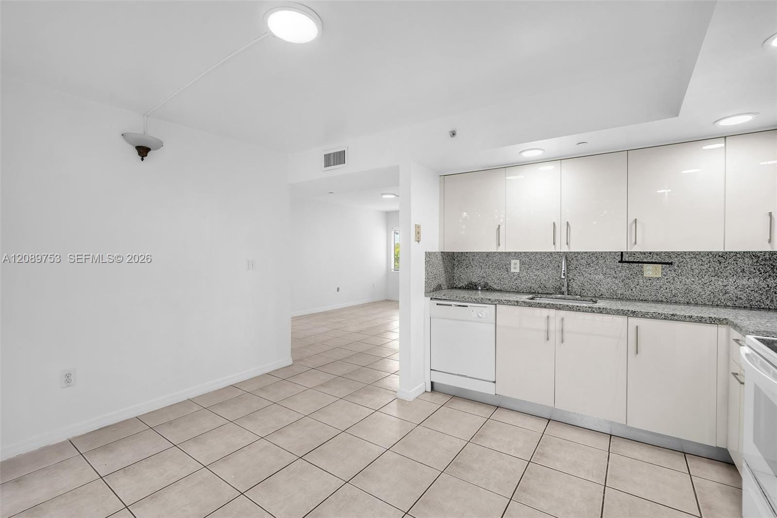 8700 SW 133rd Ave Road 312, Miami, FL 33183 photo 9