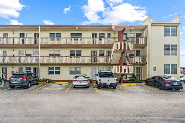 1481 NE Miami Gardens Drive 363, Miami, FL 33179