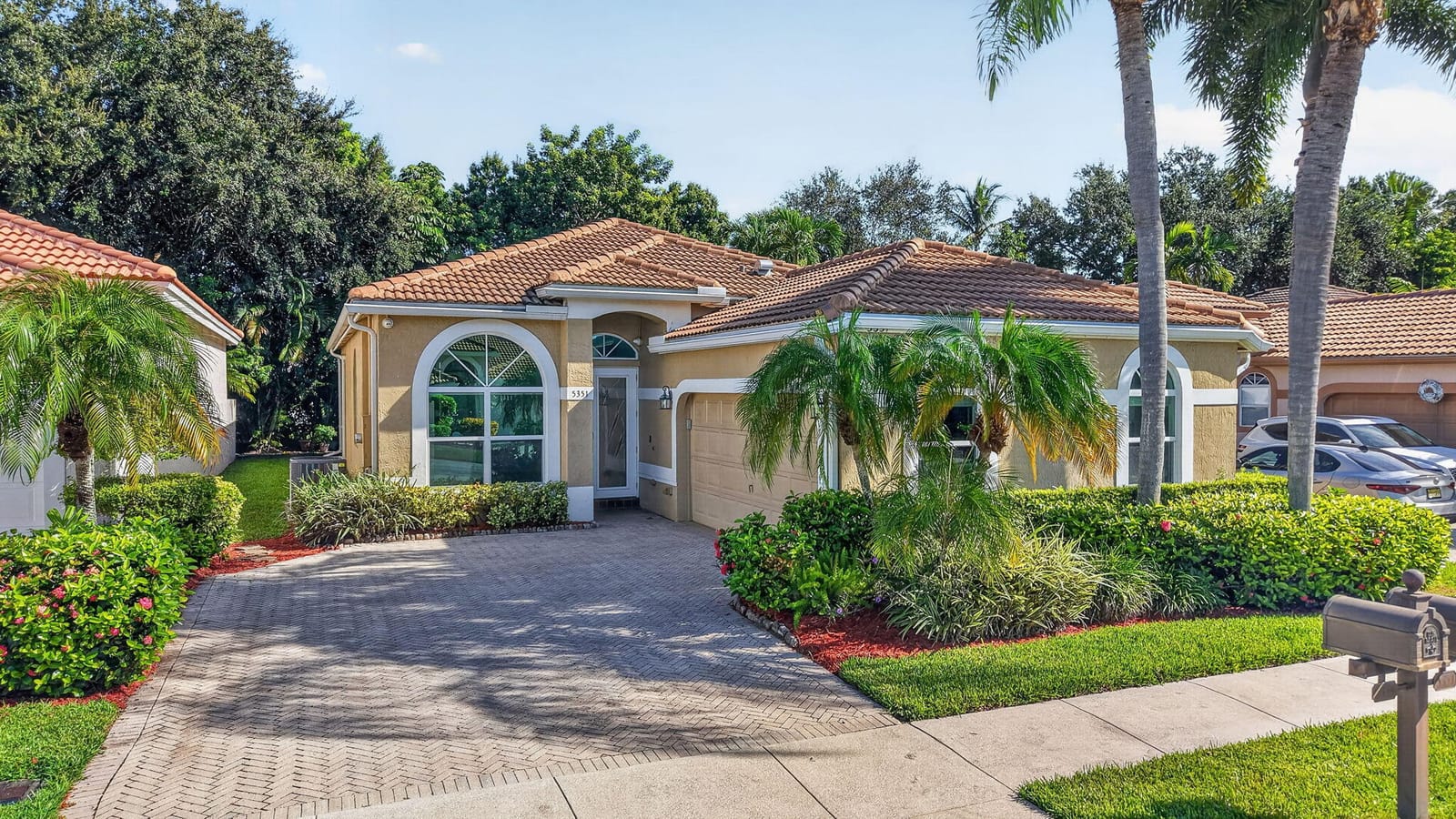 5351 Ventura Drive, Delray Beach, FL 33484 photo 2