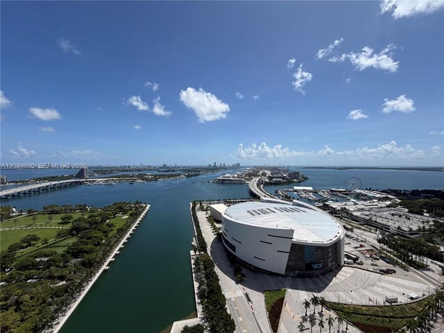 888 Biscayne Boulevard 3306, Miami, FL 33132