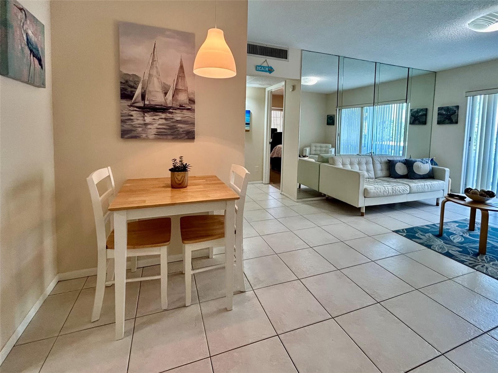 424 N RIVERSIDE Drive 206 — photo 3