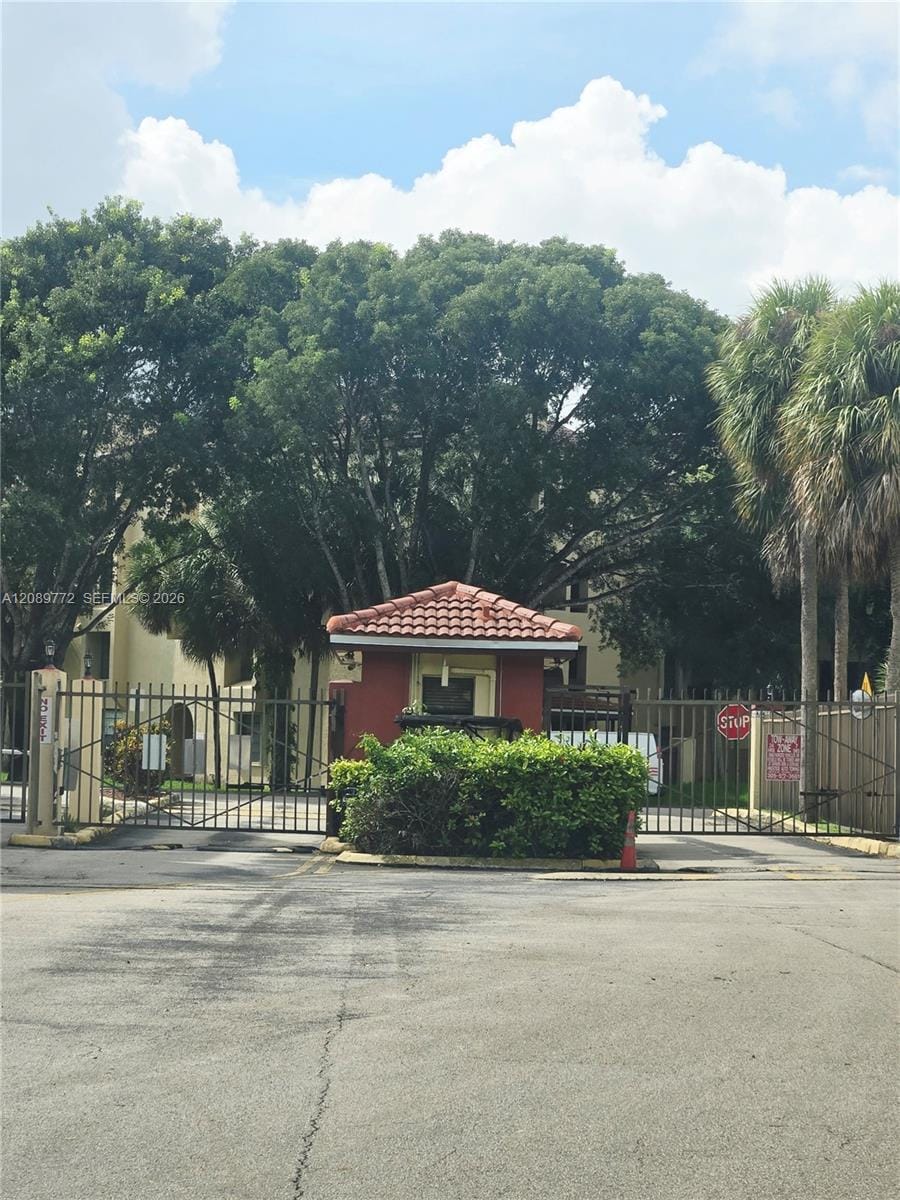 8820 SW 123rd Court L102, Miami, FL 33186 photo 2