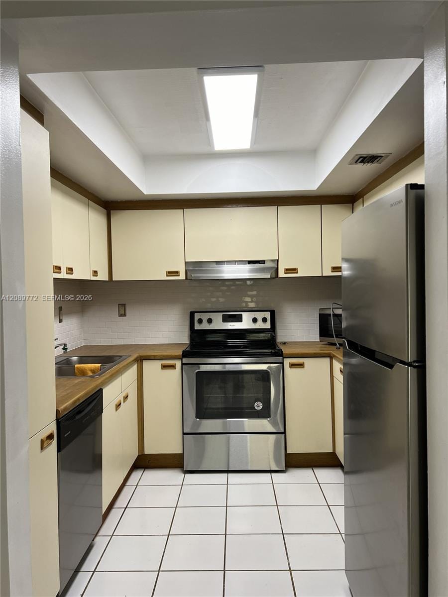 8820 SW 123rd Court L102, Miami, FL 33186 photo 7