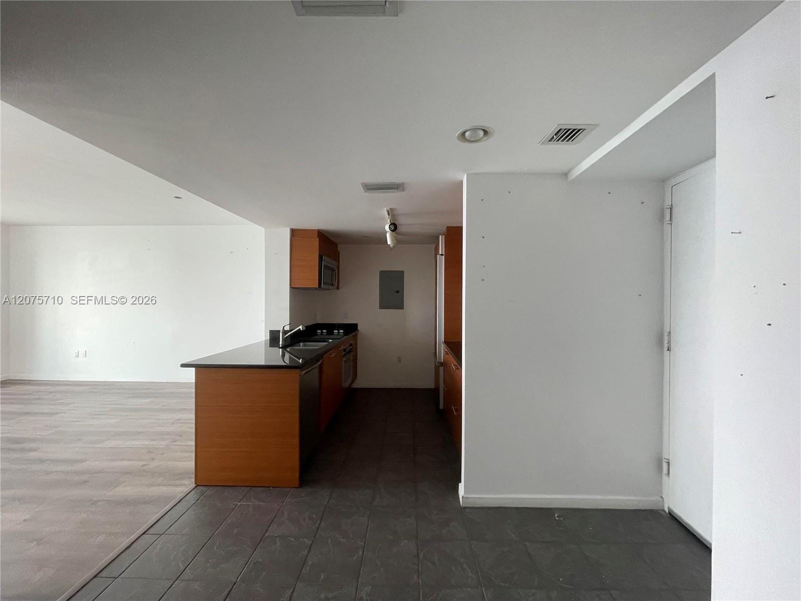 50 Biscayne Boulevard 4105, Miami, FL 33132 photo 8