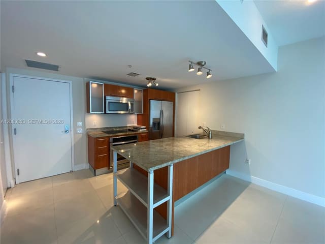 185 SW 7 Street 2610, Miami, FL 33130
