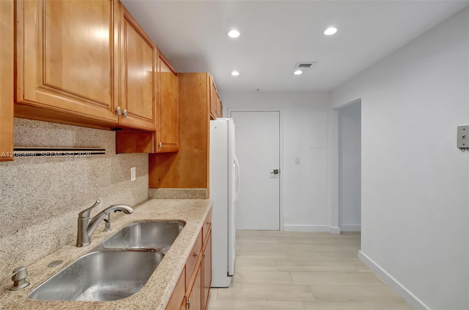 90 Edgewater Drive 327, Coral Gables, FL 33133 photo 11