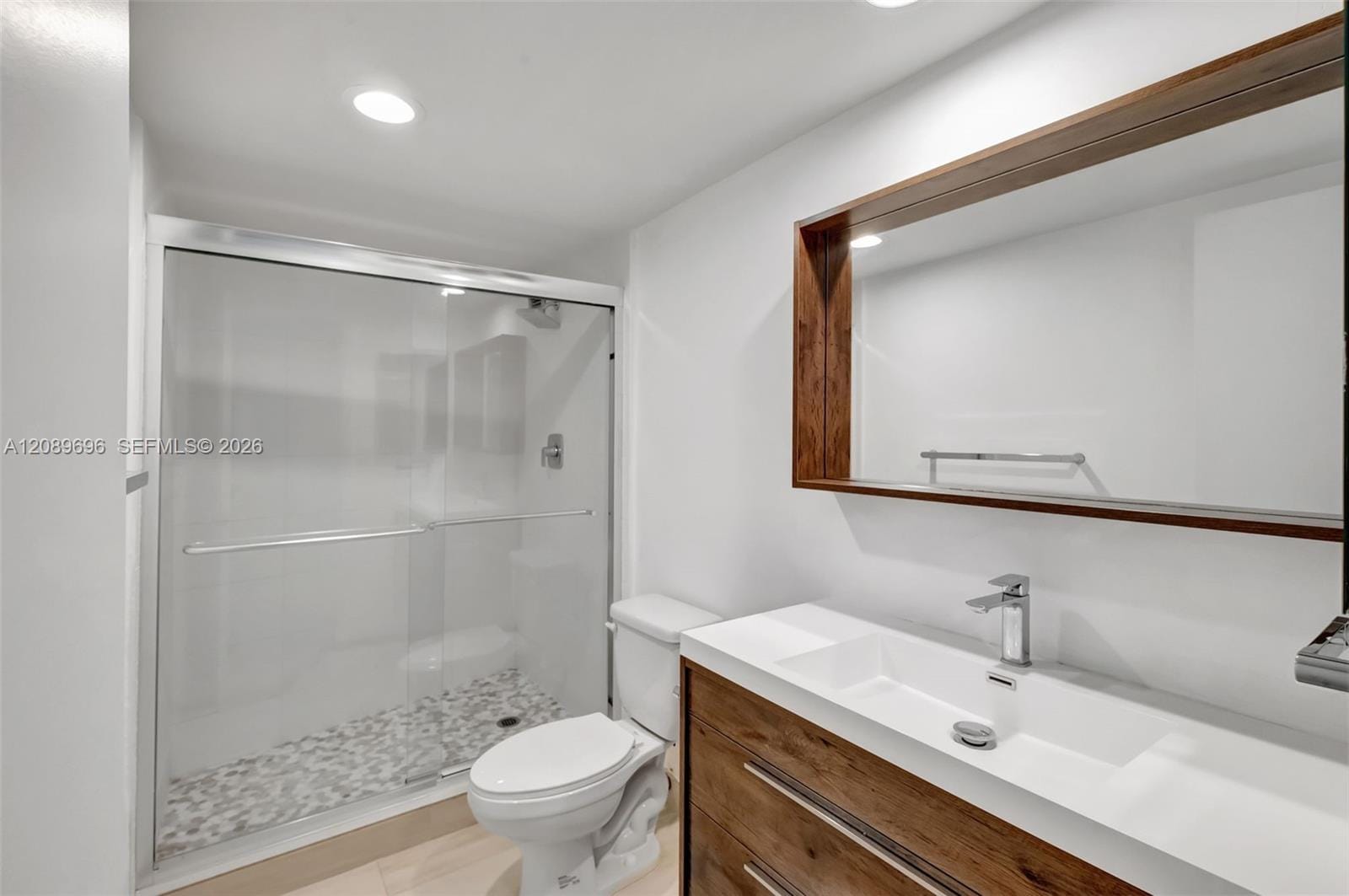 90 Edgewater Drive 327, Coral Gables, FL 33133 photo 17