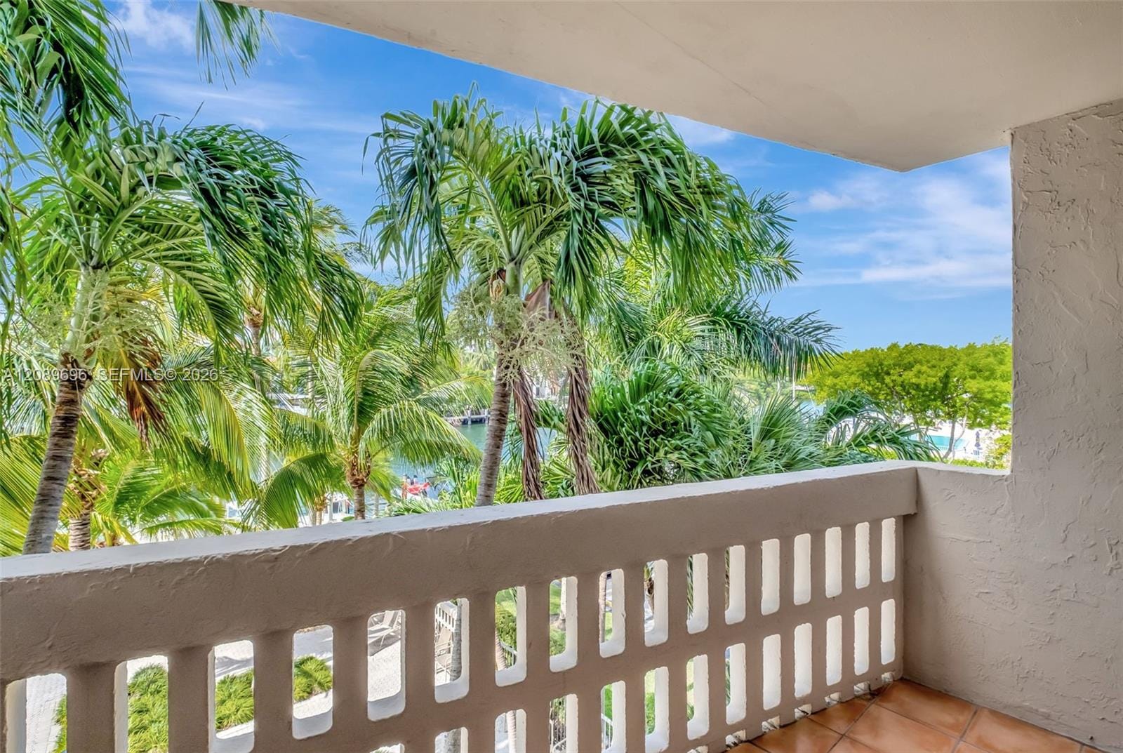 90 Edgewater Drive 327, Coral Gables, FL 33133 photo 5