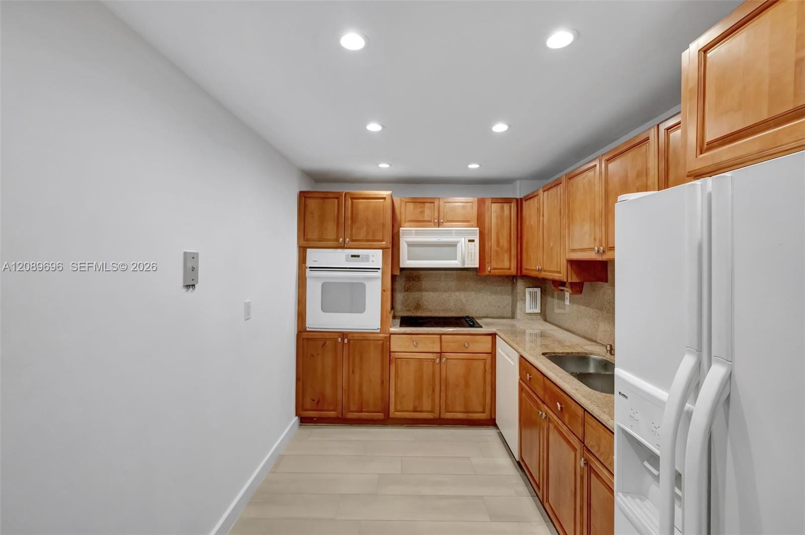 90 Edgewater Drive 327, Coral Gables, FL 33133 photo 10