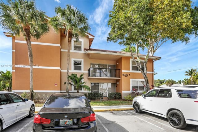 8891 Wiles Road 102, Coral Springs, FL 33067
