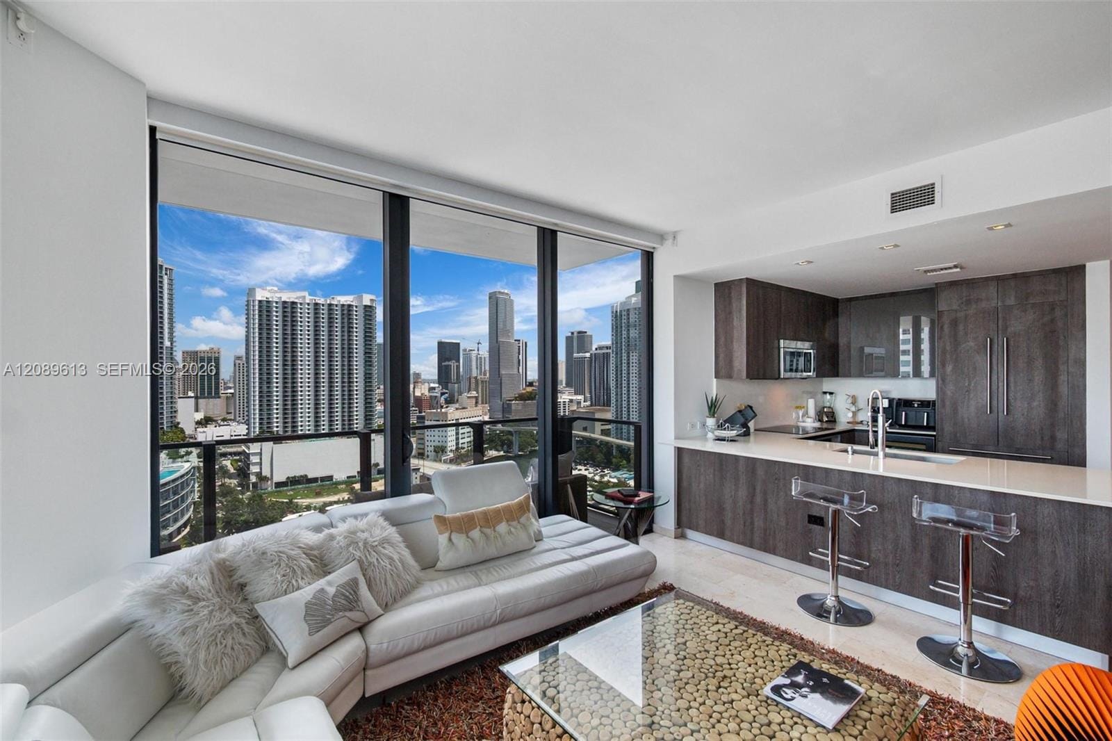 88 SW 7th Street 1812, Miami, FL 33130 photo 13