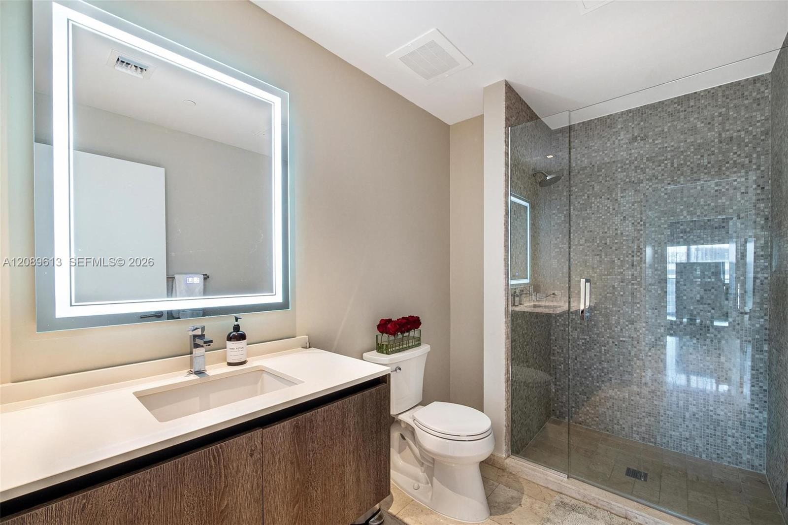 88 SW 7th Street 1812, Miami, FL 33130 photo 14
