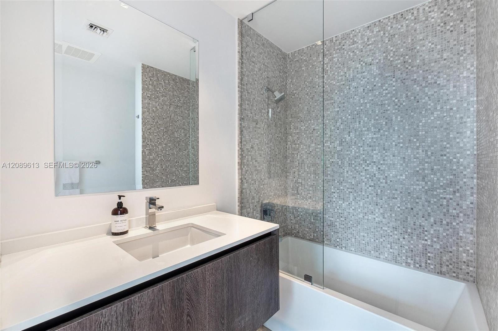 88 SW 7th Street 1812, Miami, FL 33130 photo 21