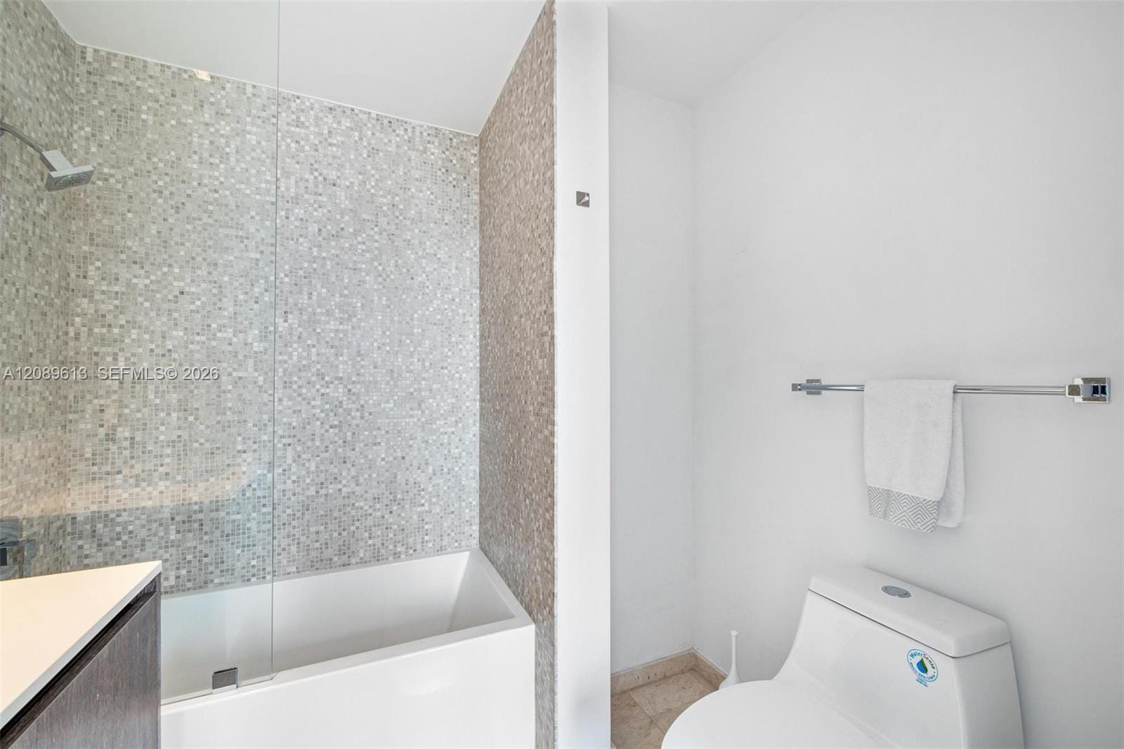 88 SW 7th Street 1812, Miami, FL 33130 photo 22