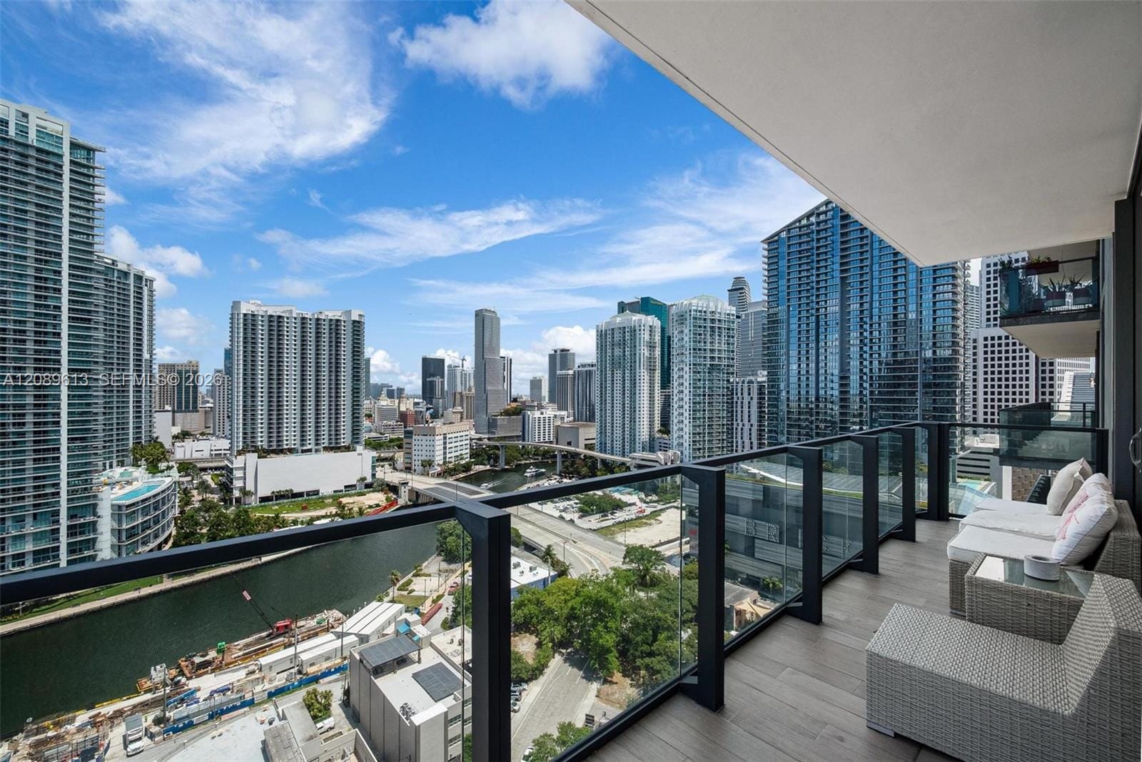 88 SW 7th Street 1812, Miami, FL 33130 photo 28