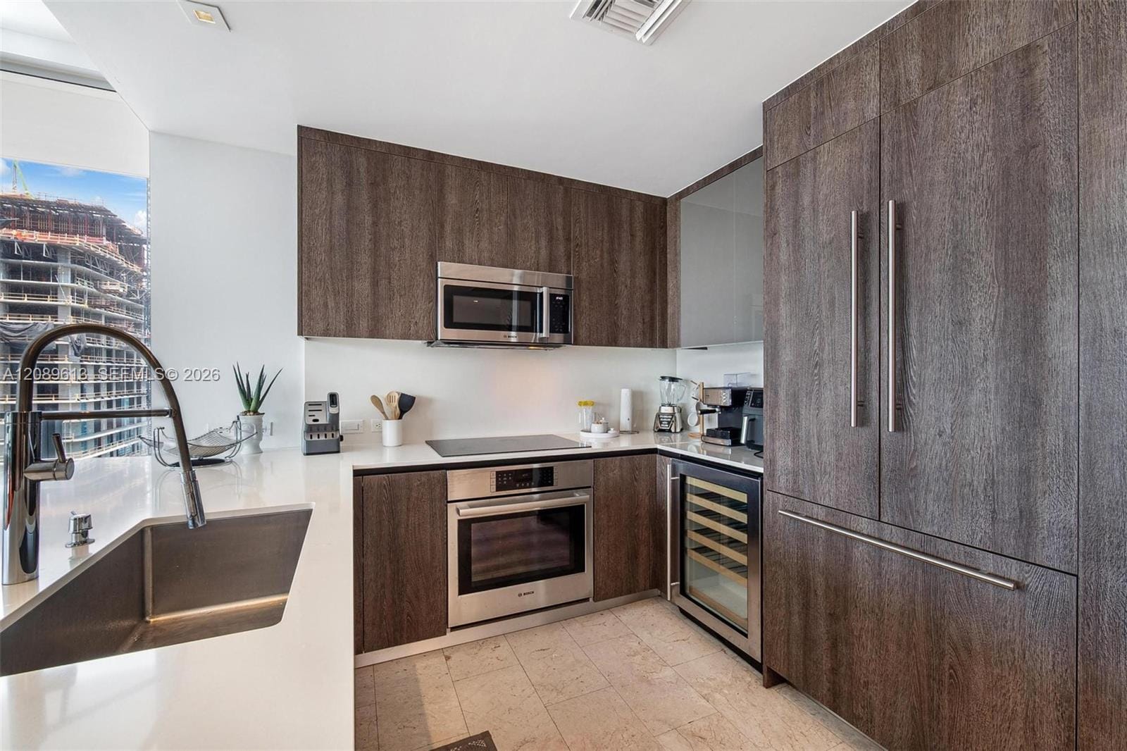 88 SW 7th Street 1812 — photo 4