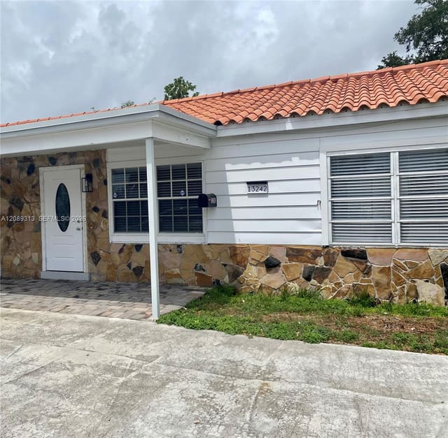 13242 NE 16th Avenue 13242, North Miami, FL 33161