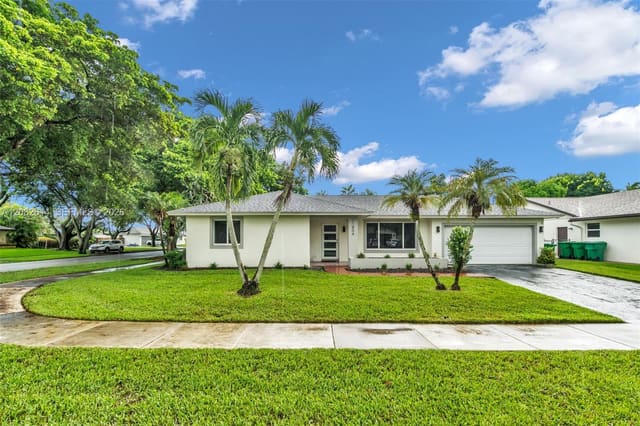 11804 SW 54th Street, Cooper City, FL 33330