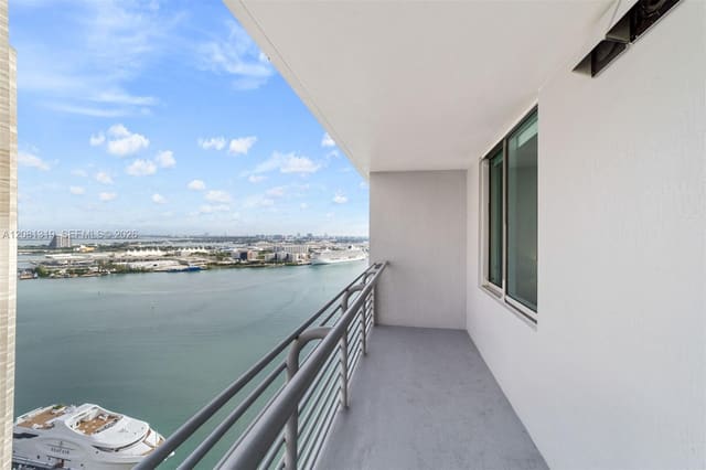 335 S Biscayne Boulevard 2904, Miami, FL 33131