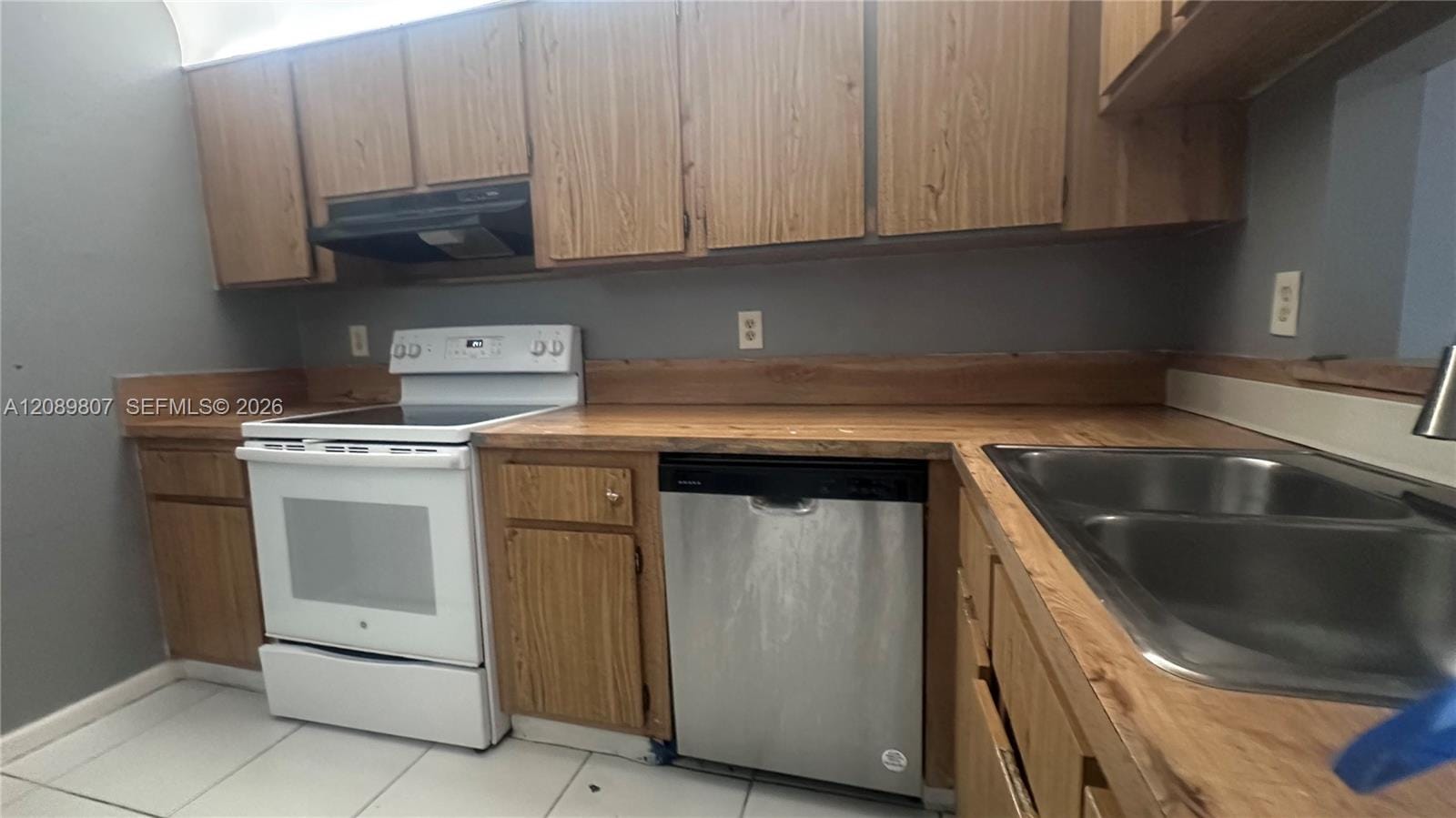 821 Twin Lakes Drive 31-H, Coral Springs, FL 33071 photo 19