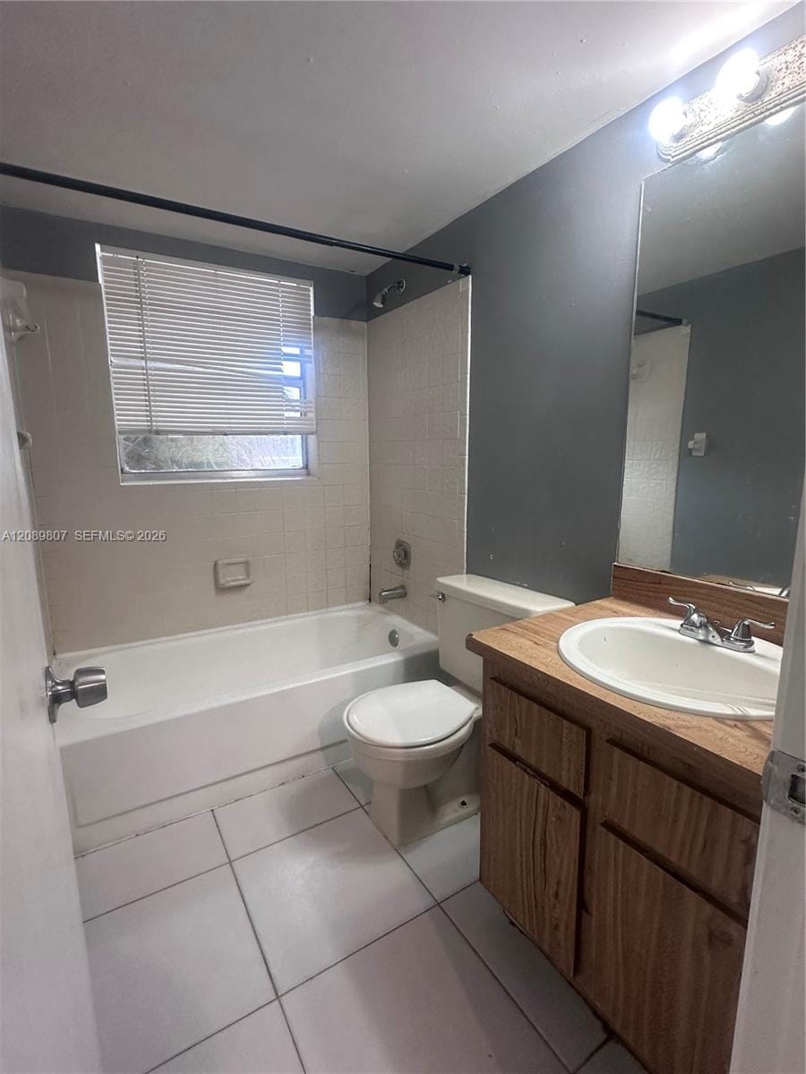 821 Twin Lakes Drive 31-H, Coral Springs, FL 33071 photo 9
