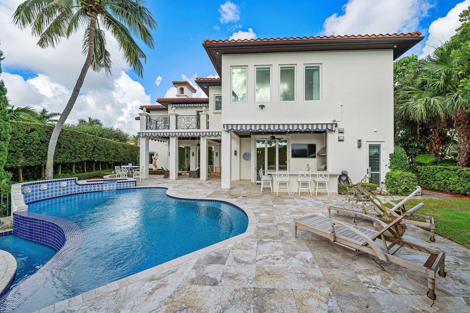 760 Coquina Way — photo 2