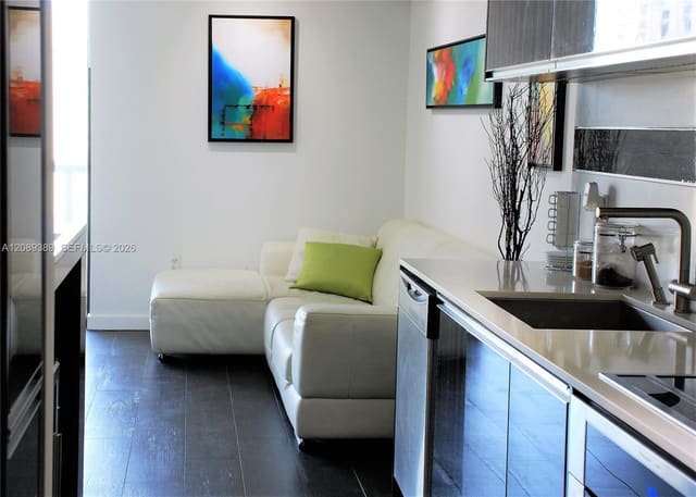 50 Biscayne Boulevard 1509, Miami, FL 33132