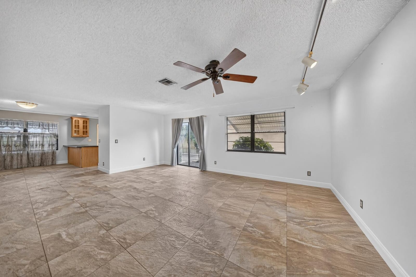 9811 SW 57TH Street, Cooper City, FL 33328 photo 3