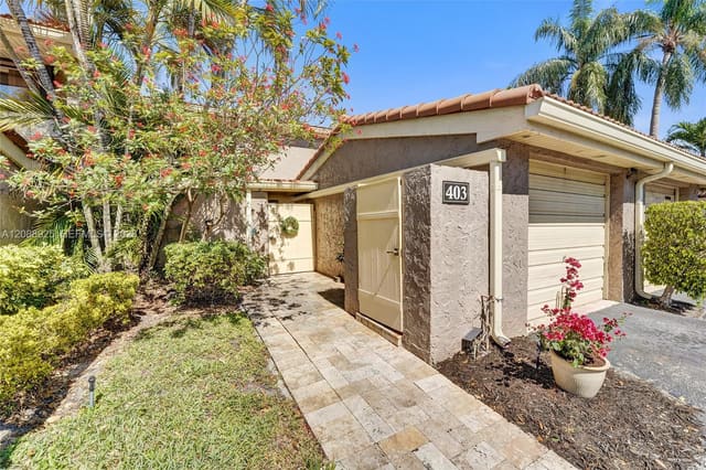 403 Dunwoody Lane 38, Hollywood, FL 33021