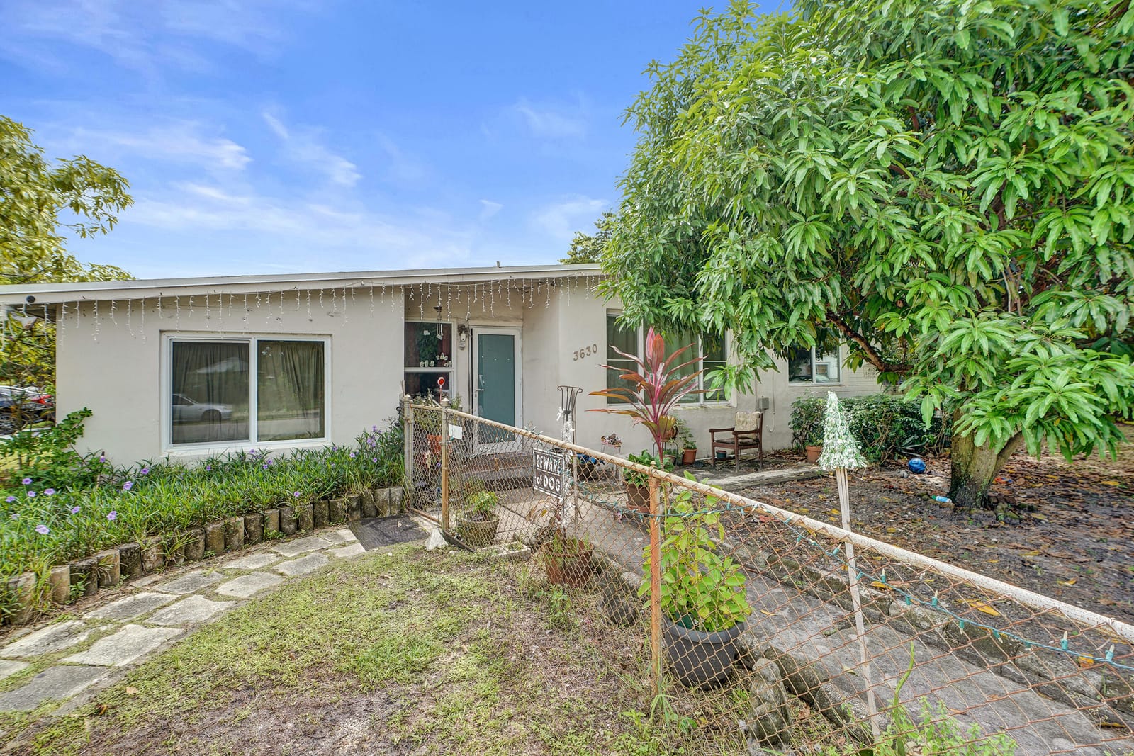 3630 SW 40th Street — photo 2